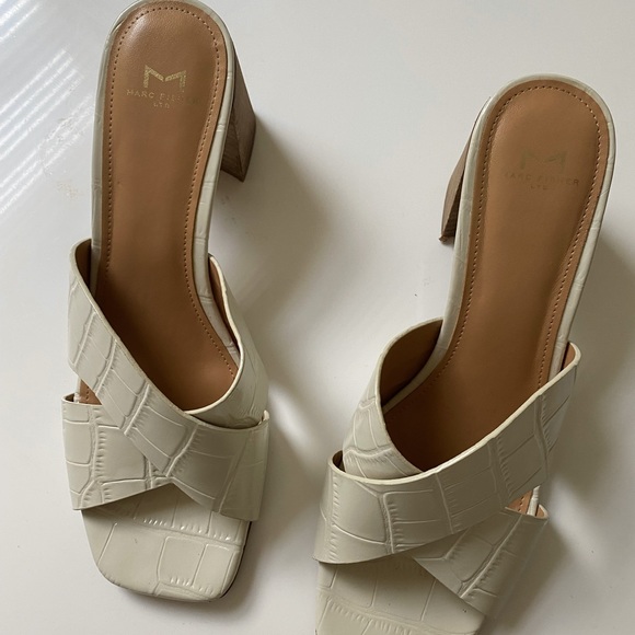Marc fisher sandals size 8 block heel - Picture 1 of 4
